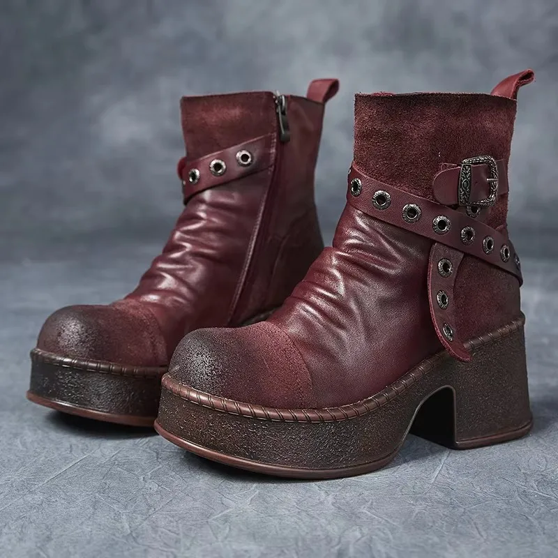 241077 Red