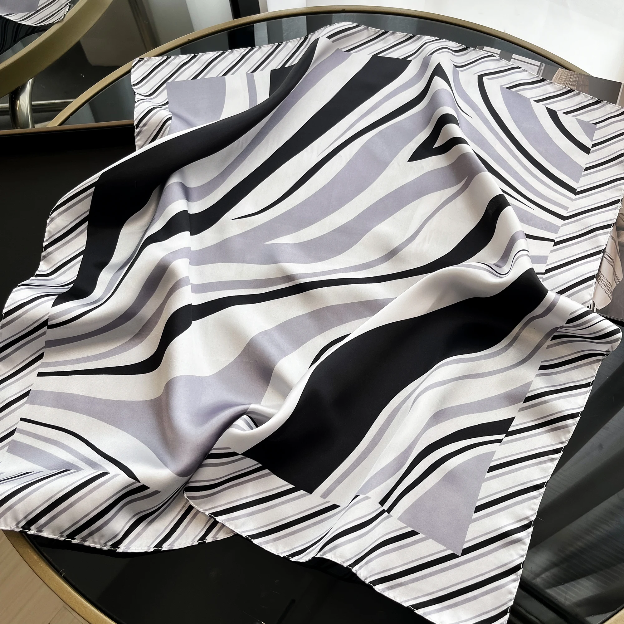 Luxury Brand Print Headband Scarf Women Fashion Silk Satin Hair Band Bag Wrist Foulard Bandana Neckerhicef Shawl Wraps Hijab New