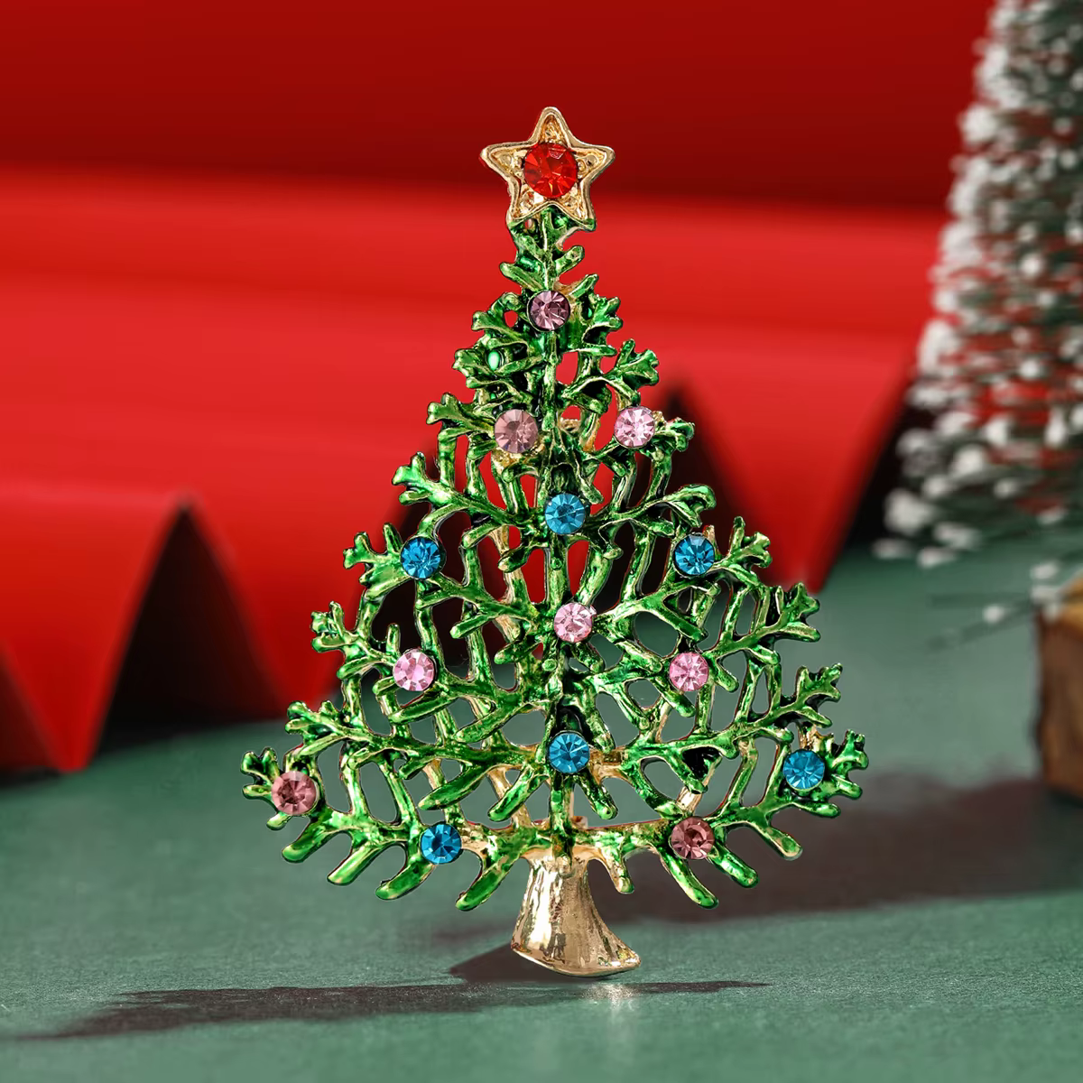 Christma's Rhinestones Christmas Tree Brooch for Women Unisex Enamel Plant Pin Event Party Backpack Decoration Clothes Accessory