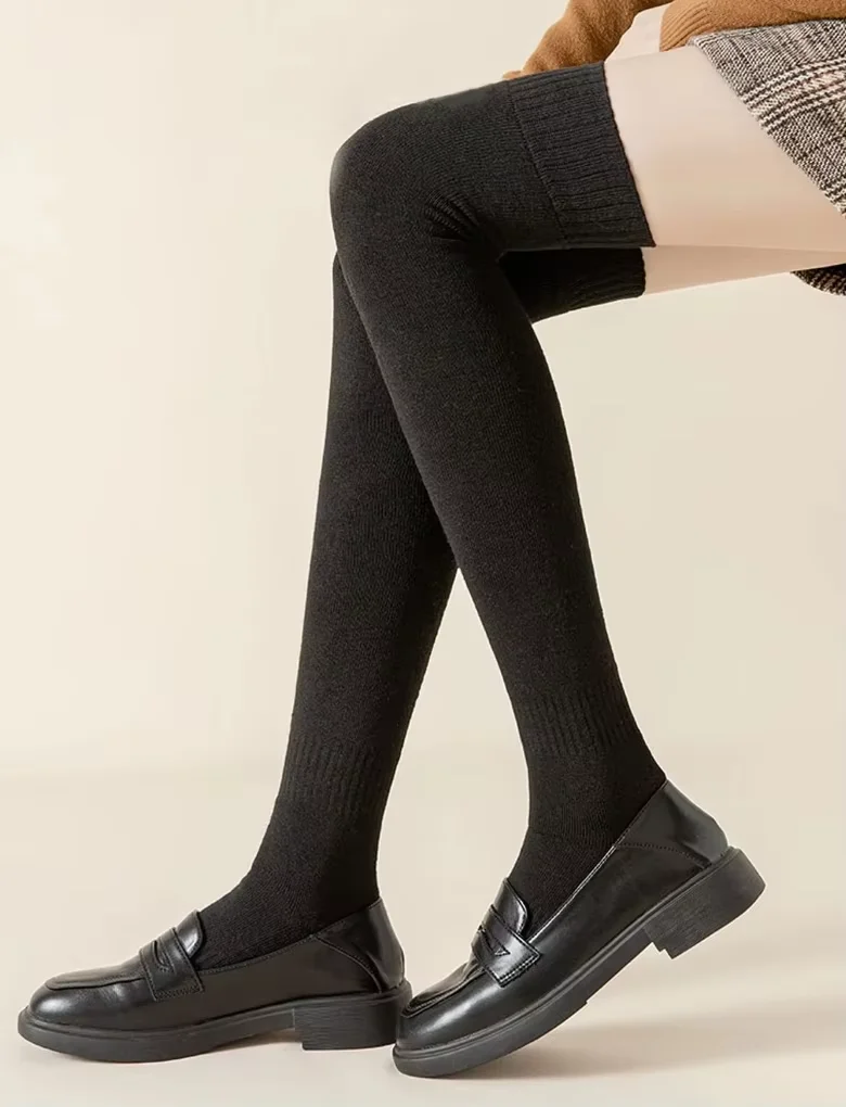 1 Pair Black