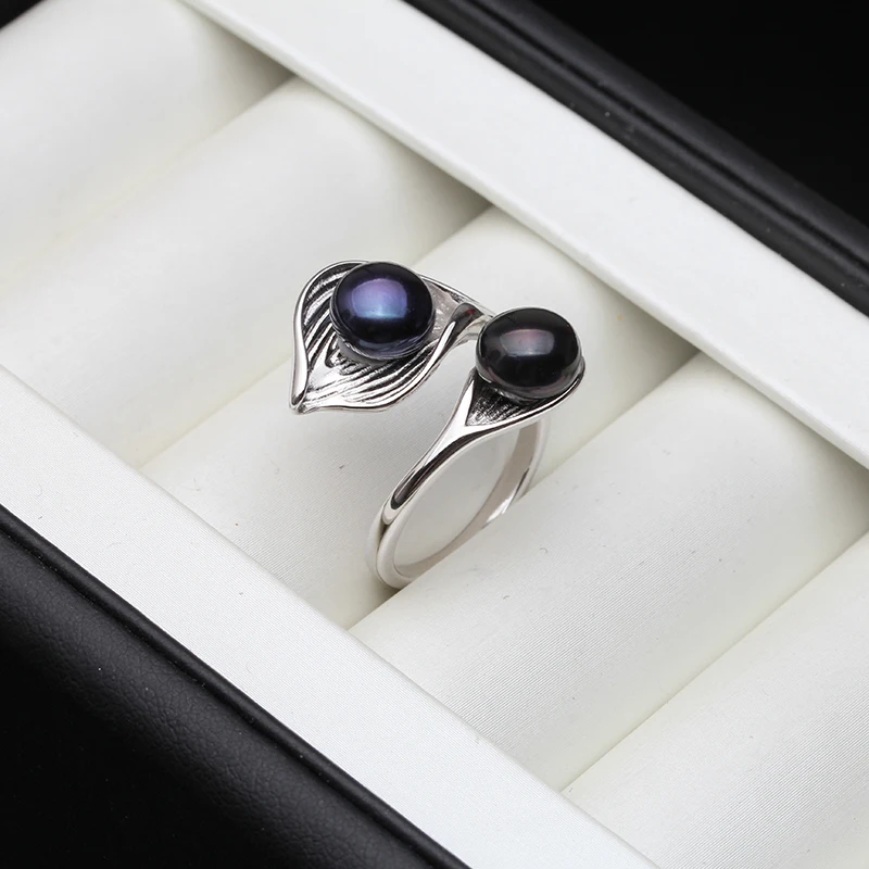 black pearl ring