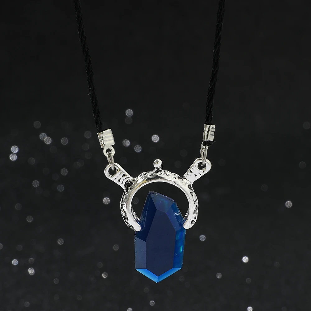 Game Dmc Devil May Dante Pendant Necklace Red Blue Gem Cosplay Necklaces Long Rope Neck Chain Vintage Jewelry for Women Men