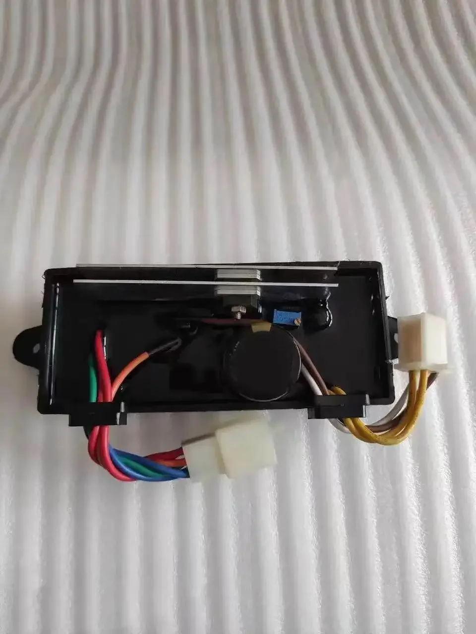 AVR5-1W8C  high