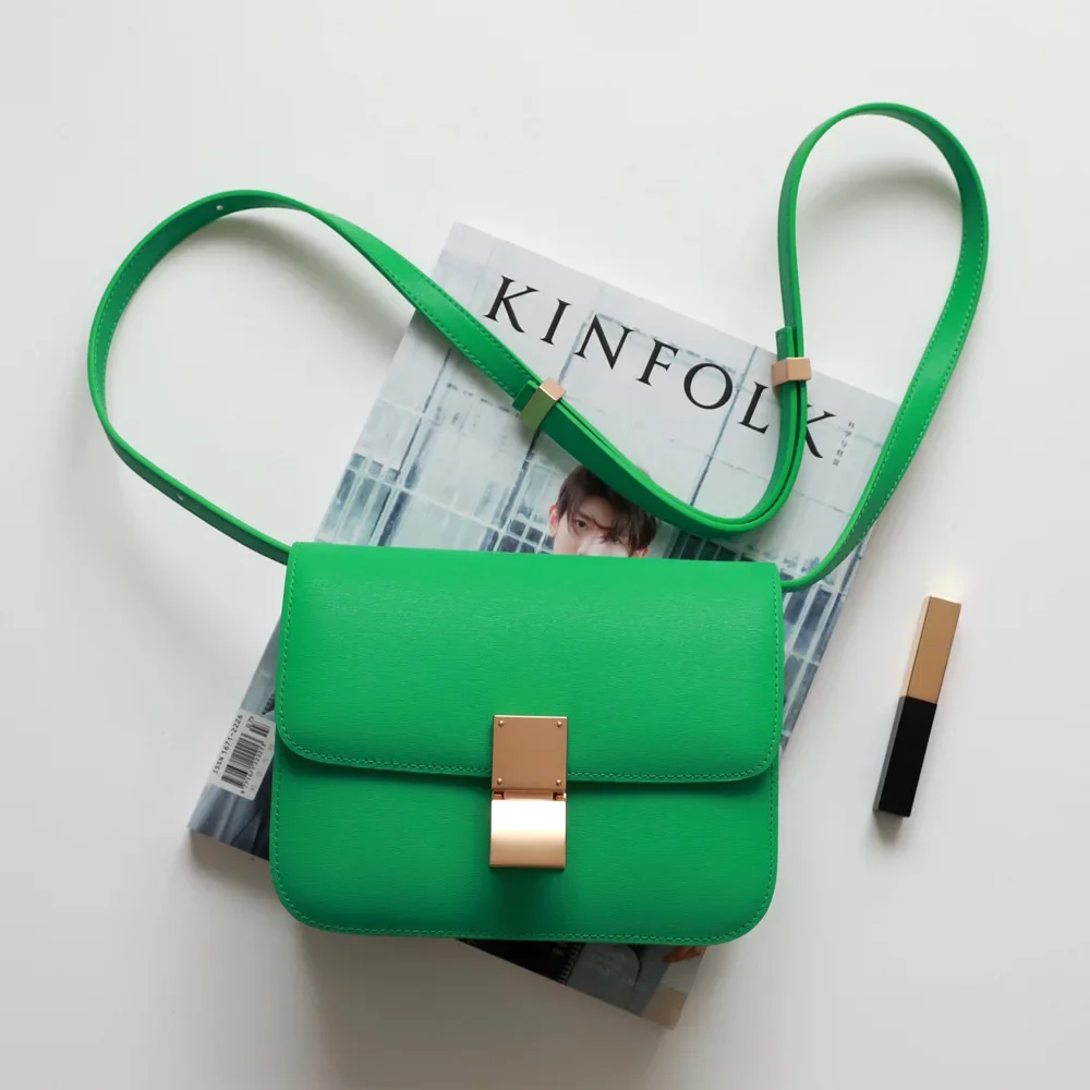 Apple Green