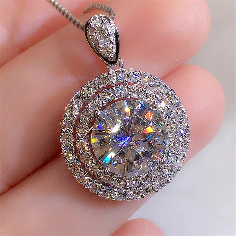 2024 New Wedding Moissanite Necklace Cubic Zirconia Round Pendant Elegant Women's Neck Accessories Fashion Premium Jewelry
