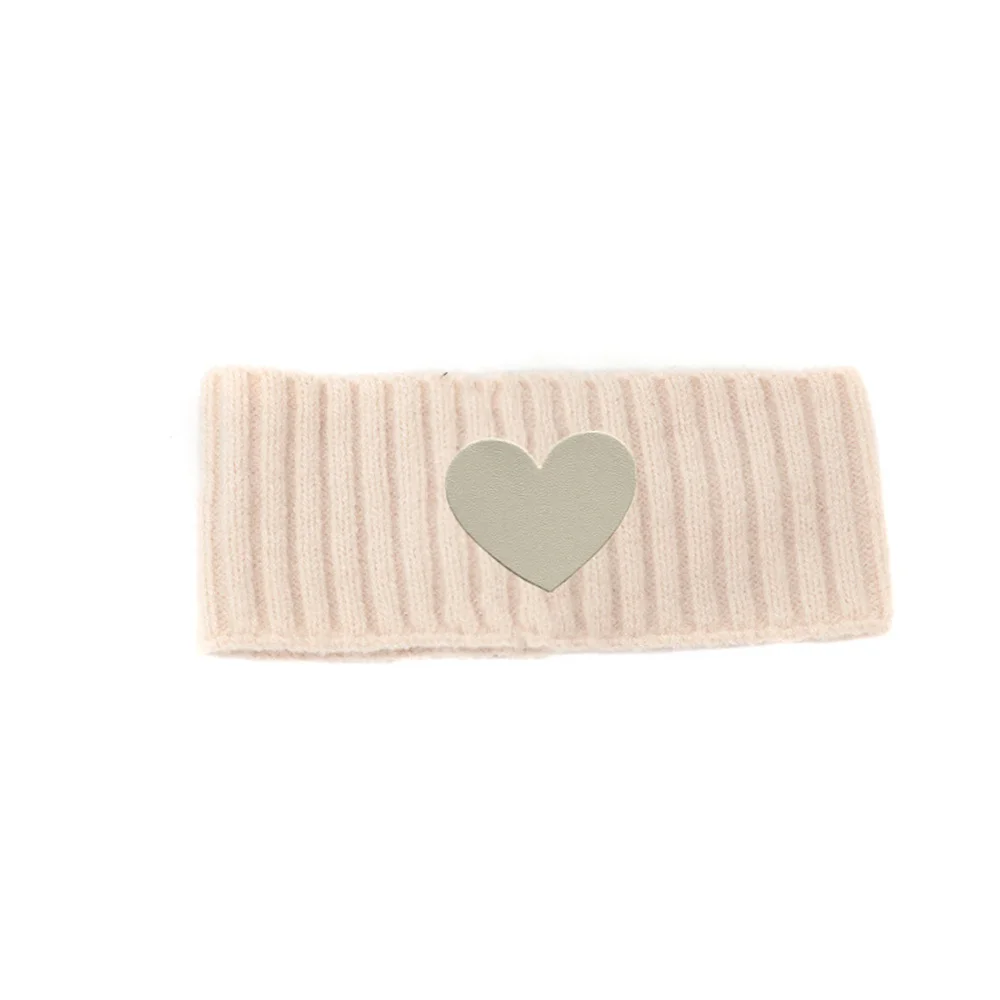 Beige-white heart PU