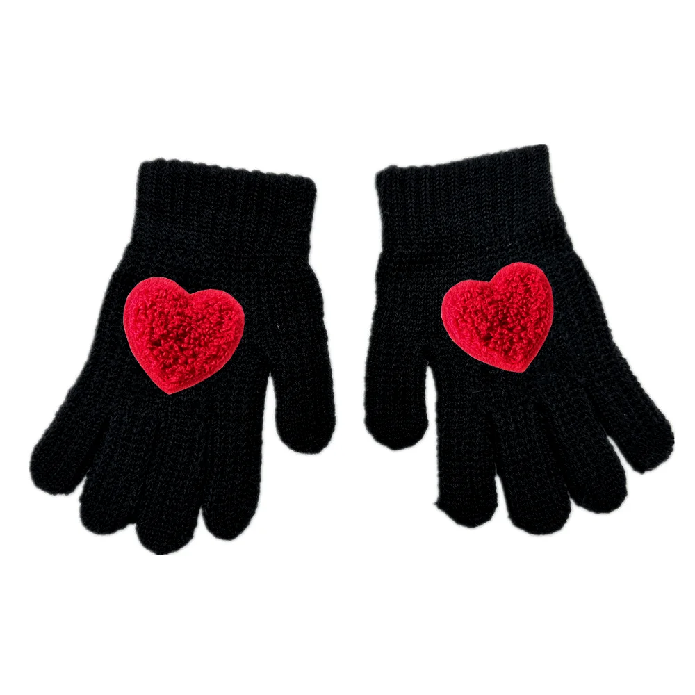 G black red heart