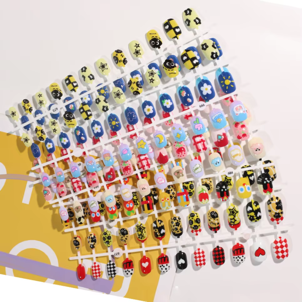 24Pcs/Set Children Cute Wearing False Nails Art Cartoon Removable Full Coverage Artificial Kids Fake Nails No Glue Press On Nail