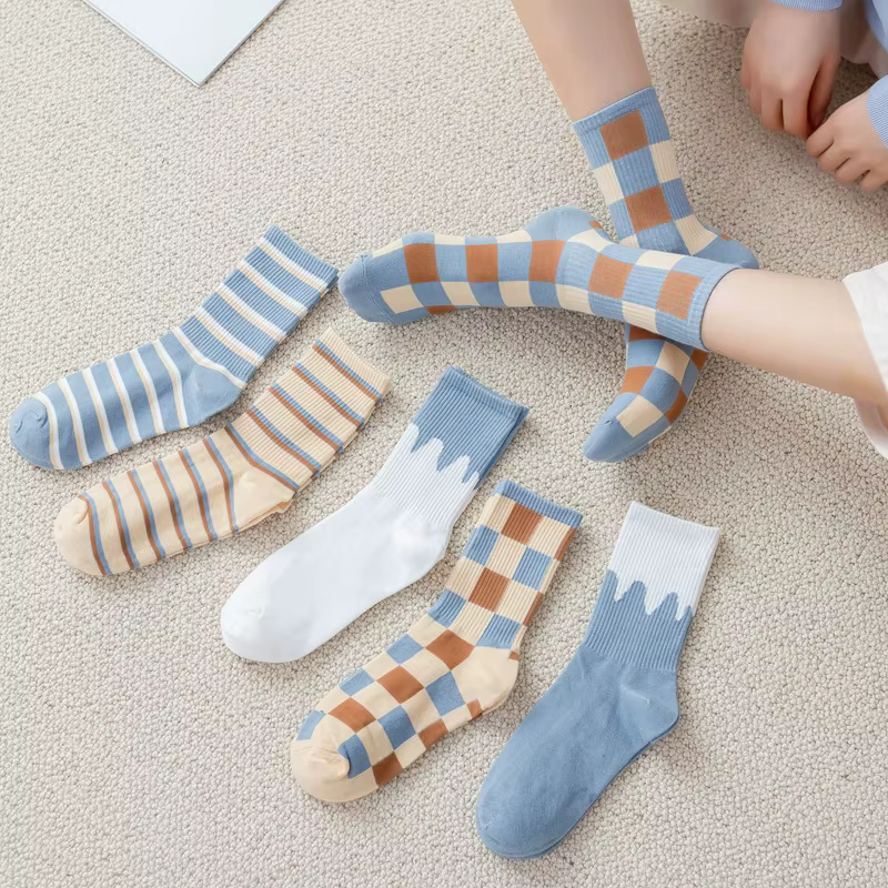 Socks Women Autumn Winter Ins Comfortable Breathable Plaid Striped Meias Socks Female Cotton Warm Socks Cute Ladies gift Woman