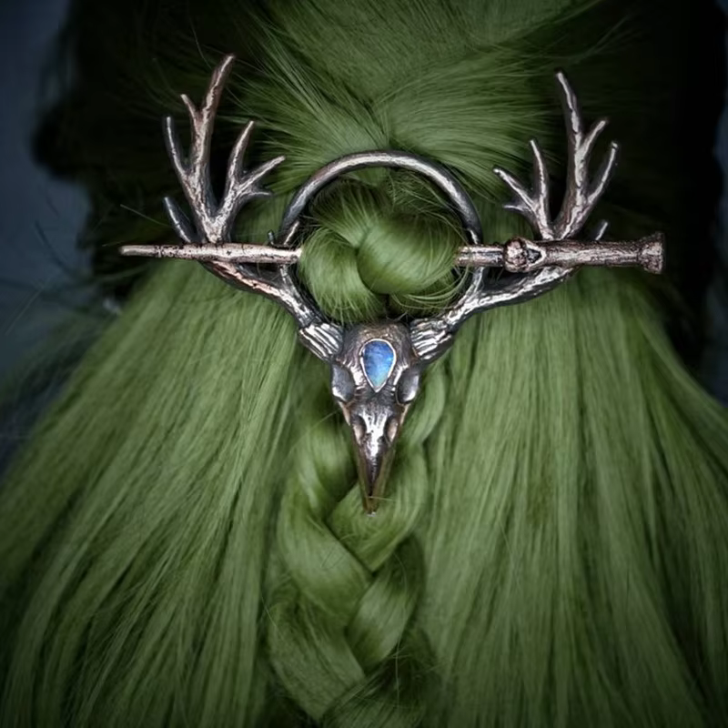 Vintage Moonstone Hair Sticks for Women Gothic Retro Carved Crow Skull Antler Hair Chopsticks Hairpins Viking Hair Accessories