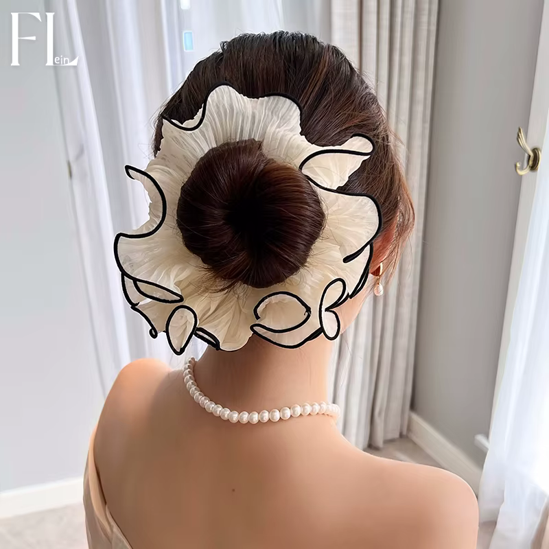 Korean Retro Wrinkle Chiffon Scrunchies for Women Girls Sweet Temperament Fashion Exaggerated Hair Band Hair Accessories
