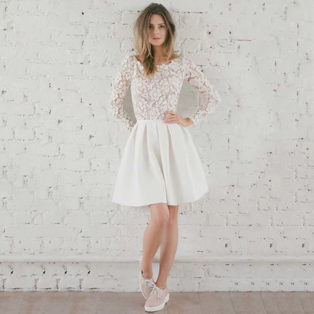 2023 Modern Sexy Short Lace Wedding Dresses Backless Jewel Neck Long Sleeves  Gowns Mini Length Bridal  On Sale