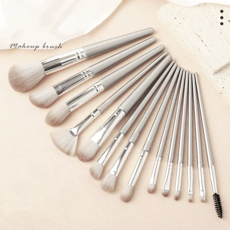 New 14 Makeup Brush Ultra Soft Set Brushs Powder Blushs Brush Eyeshadow Liquid Foundation Beginner Makeups tool