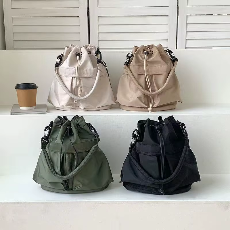 Fashion Shoulder Bags Women Nylon Popular Lightweight Drawstring Bucket Bag Casual Korean Daily Large Capacity Crossbody Bag