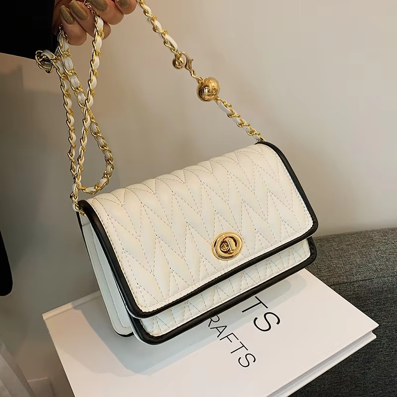Fashionable Women's Shoulder Bag New Simple Chain Texture Small Square Bag Light Luxury Party Crossbody Bag Purses and Handbags
