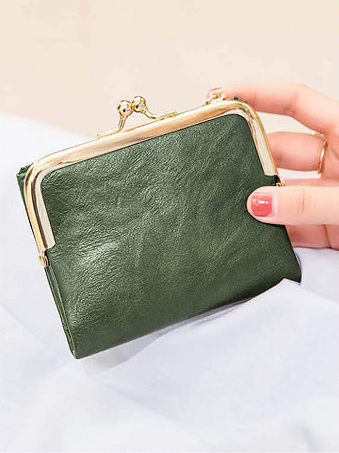 New Clip Women's Zero Wallet RetroMulti functional Double Fold Leather Wallet with MultiCard Slot Card Bag, Zipper and Kiss Lock