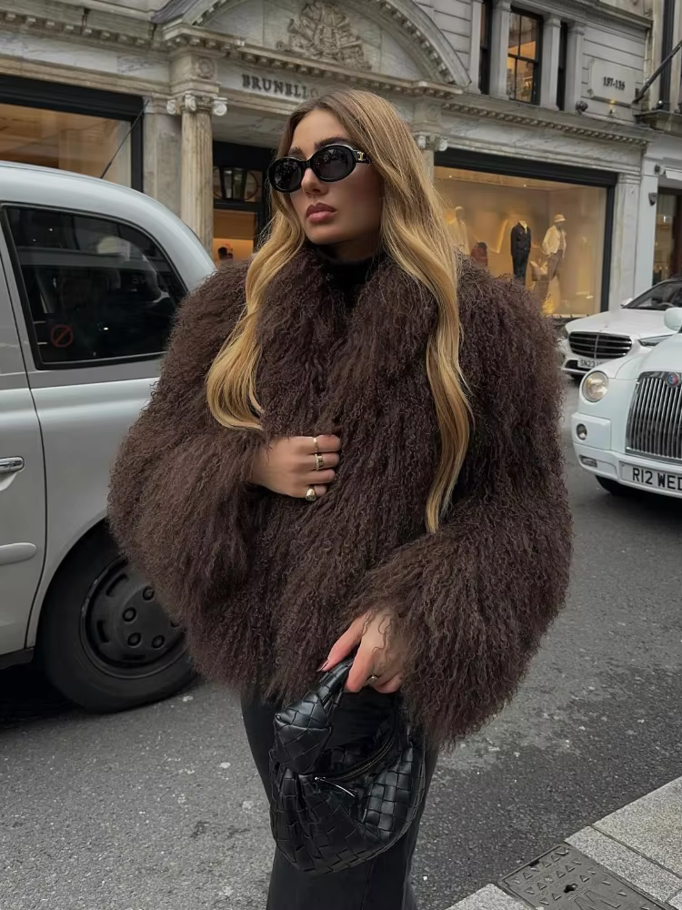 2024 Winter New Fashion Solid Fluffy Fur Coat Women High Street Luxury Lapel Collar Faux Fur Jacket Female Casual Overcoats
