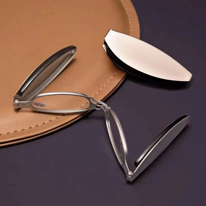 Shatar New Mini Folding Portable Elderly Mirror German Quality Anti Blue Light Presbyopia Glasses for Men and Women