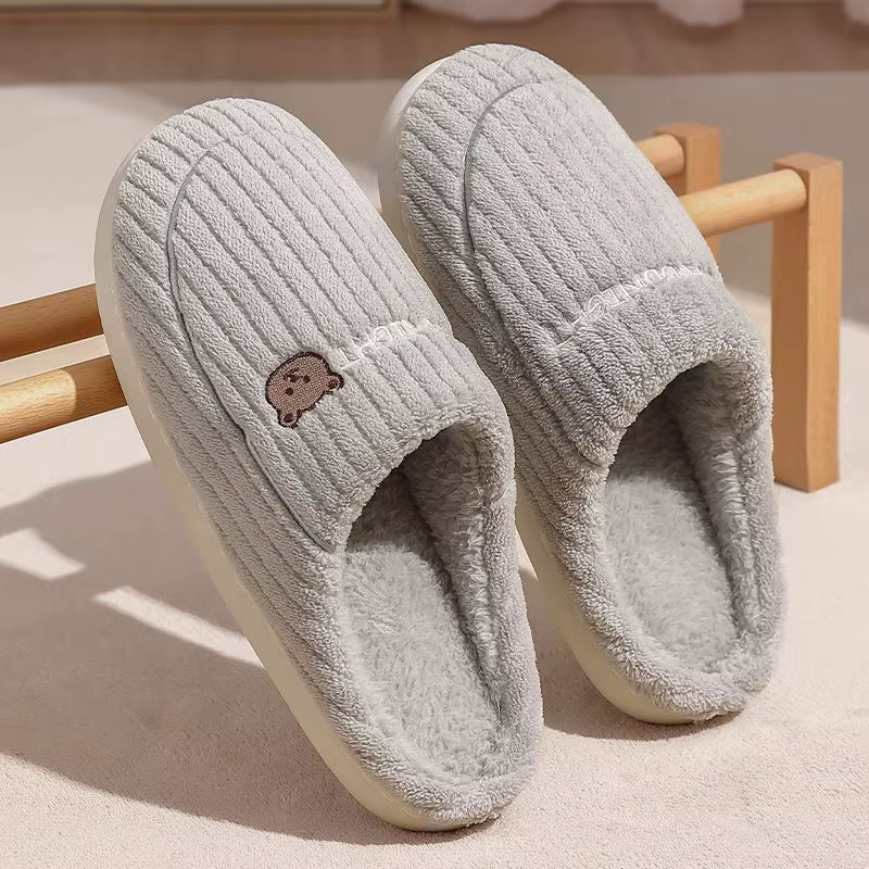 Home Slippers Soft Thick Sole Women Men Indoor Bedroom Warm Plush Shoes Lovers Winter Cute Cartoon Bear Furry Platform Slides
