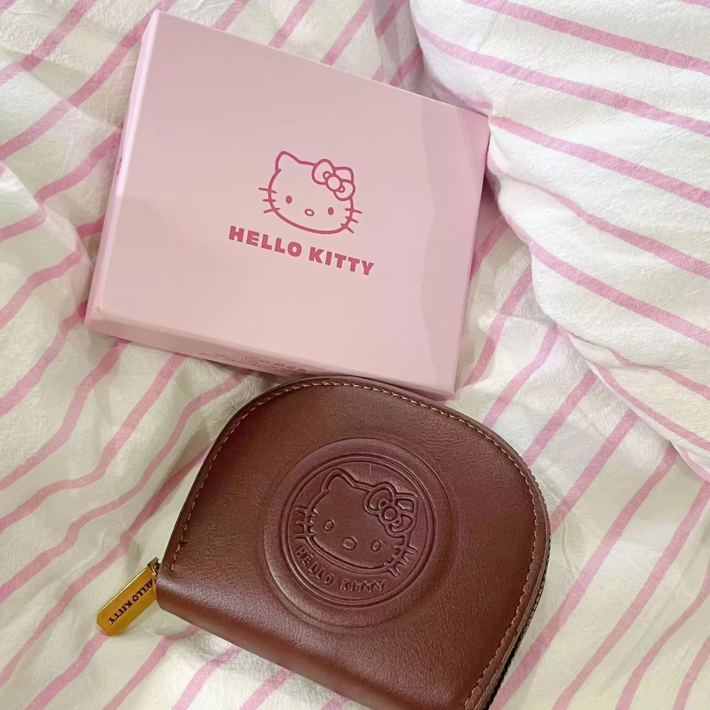 Kawaii Cartoon HELLO KITTY Retro Card Bag Girls Fashion Zipper ID Bag Storage Bag Lightweight Carrying Mini Wallet Women Gifts