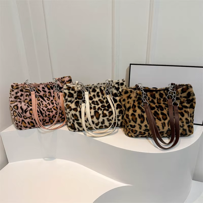 Vibrant Leopard Pattern Plush Bags Simple Large Capacity Fluffy Shoulder Bags Korean Style Fashion Casual Chain Handbag for Tour