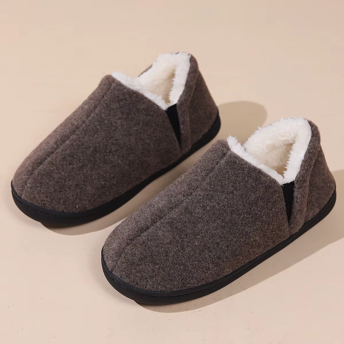 Gacimy Winter Cotton Shoes For Men Women Outdoor Warm Non-slip Flat Plush Slippers Couple Indoor Comfortable Fluffy Home Slides