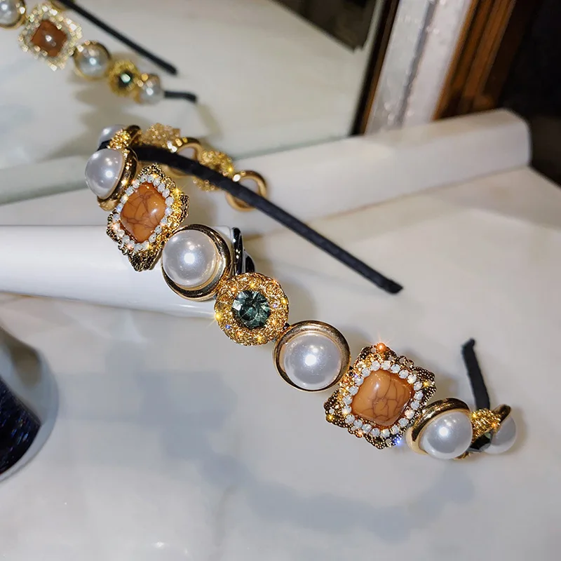 Topaz Pearl