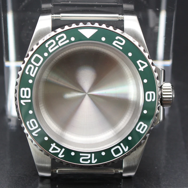 Green white 4