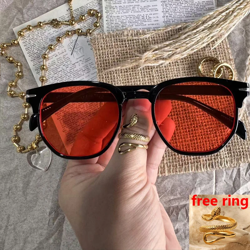 red with ring