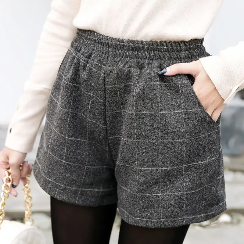 106 gray plaid