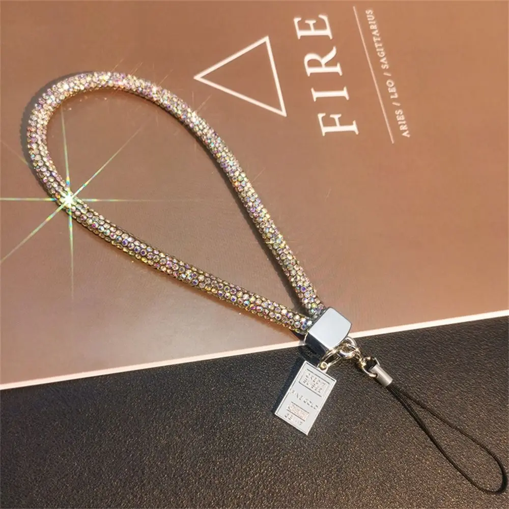 Wrist Chain Rhinestone Phone Lanyard Full Diamond Diamond Pendant Long Phone Straps Short Anti-lost Diamond Phone Lanyard