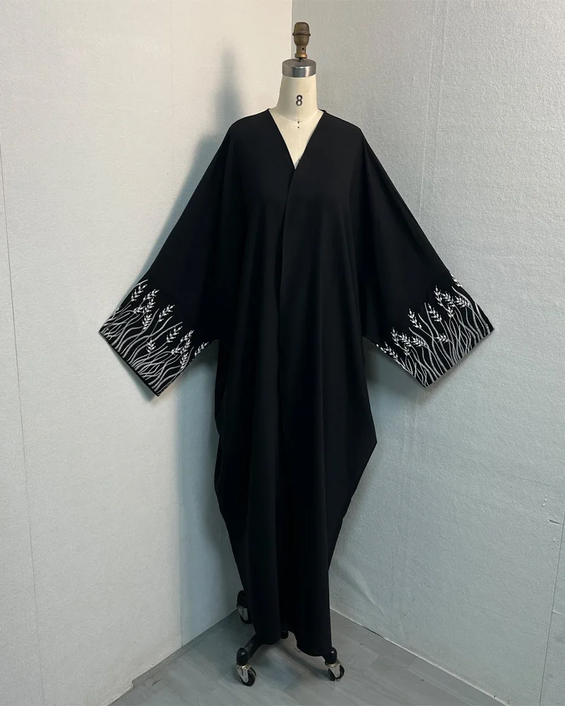 Muslim Fashion Embroidery Black Abaya Dubai Luxury Eid Ramdan Elegant Prayer Dress Kebaya Kaftan Moroccan Dresses For Women