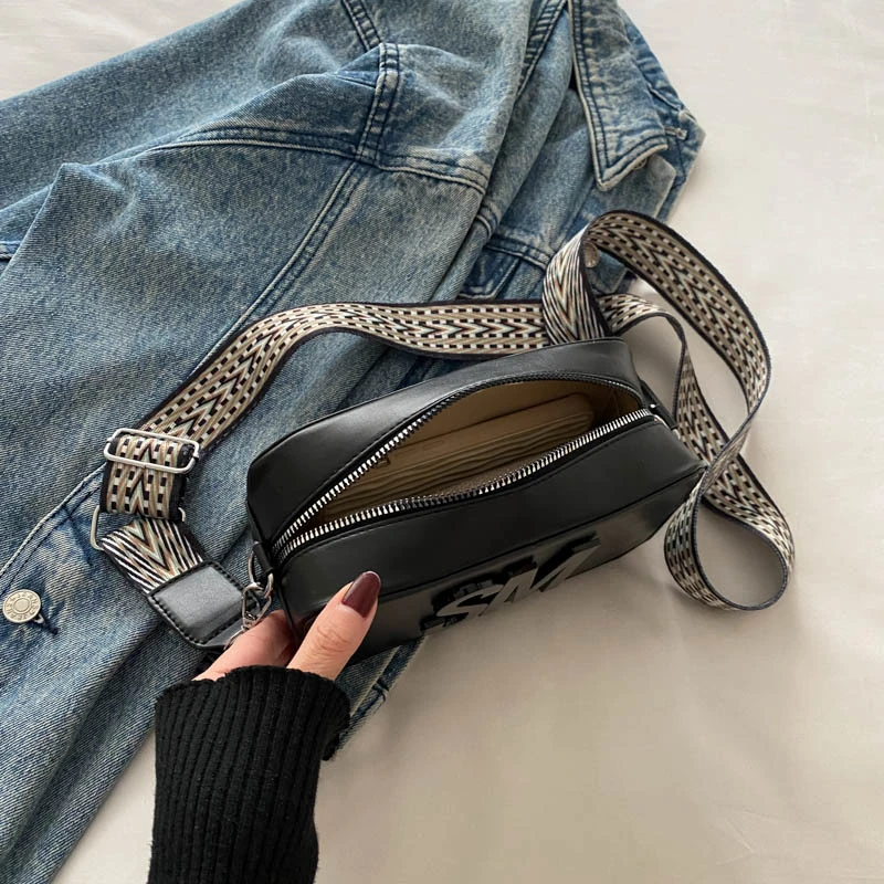 Single Zipper Black