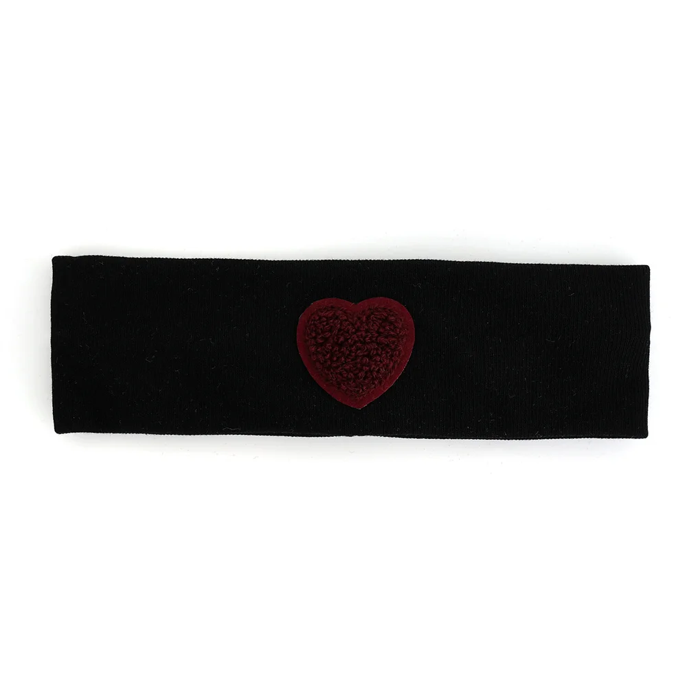 BLACK wine heart