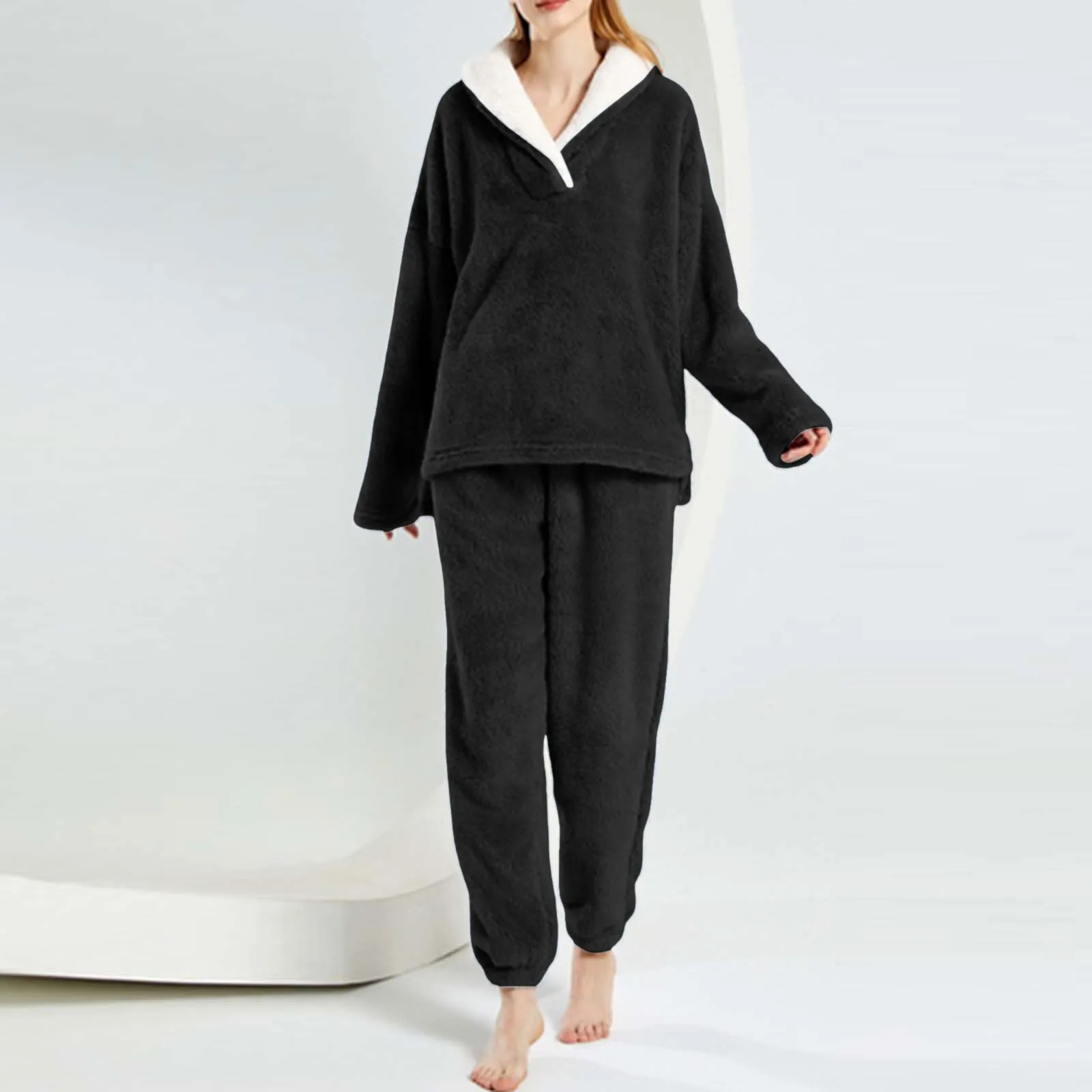 2024 New Winter Flannel Hot Thick Coral Fleece Women Pajamas Suit Pyjama Femme Ouverture Fesse Two Piece Set Women