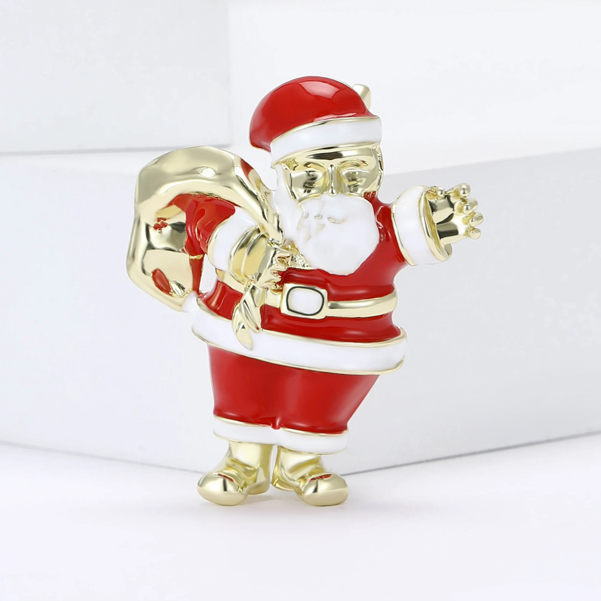 Christmas Enamel Santa Brooches for Women Unisex Decorate Character Pins Event Party Backpack Decoration Clothes Accessories