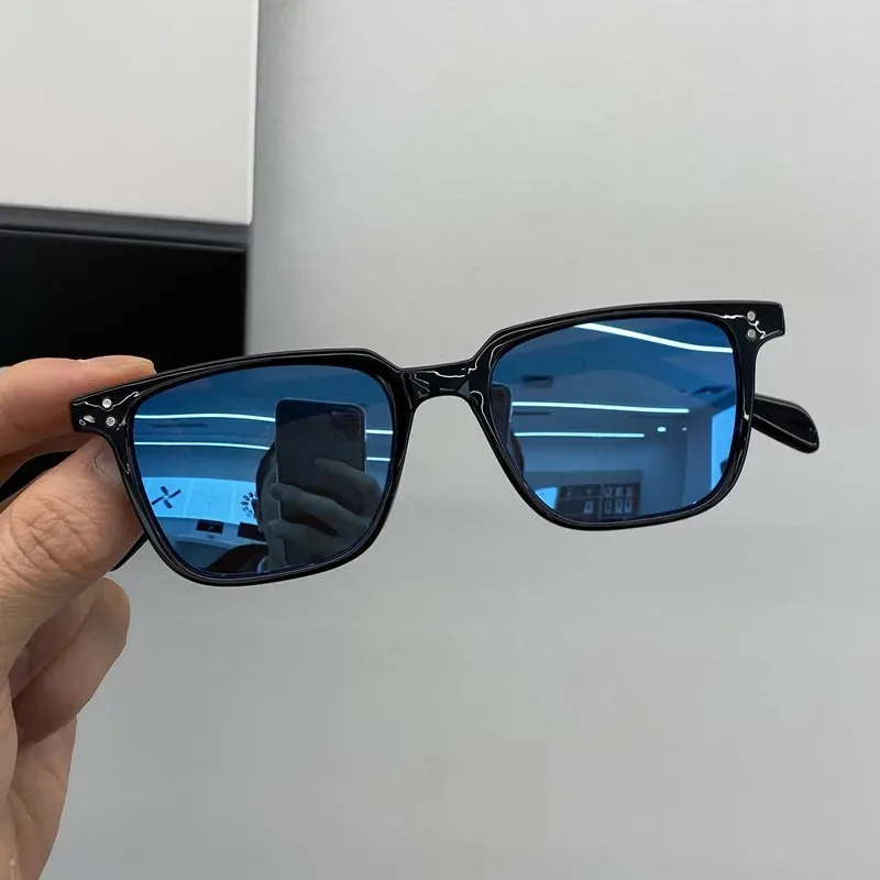 Ice blue flakes