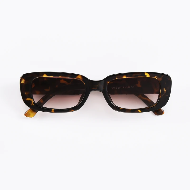 leopard brown