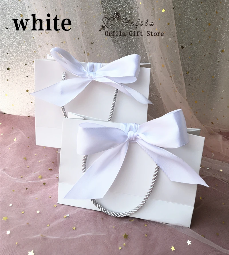 white ribbon