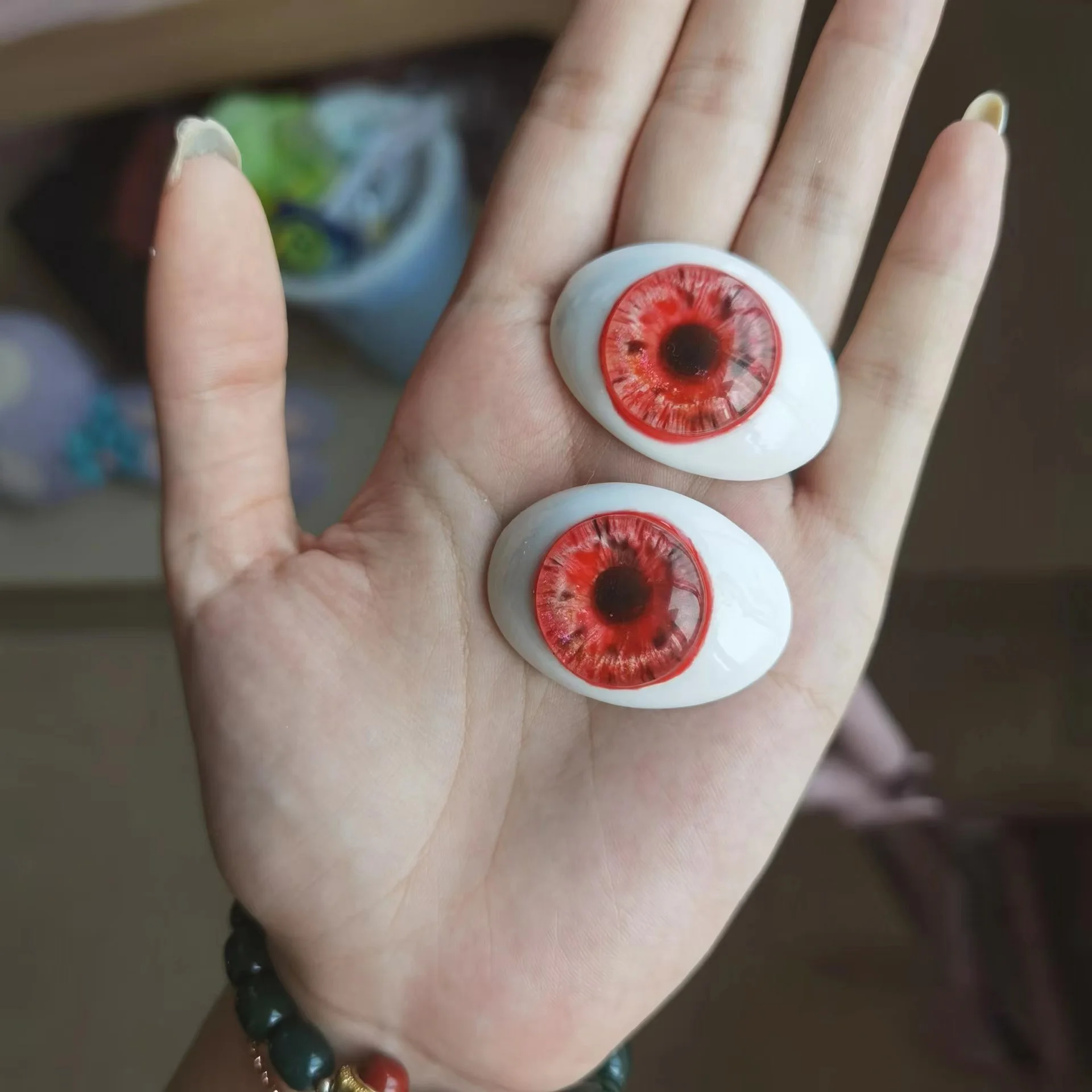 A-a pair eyes