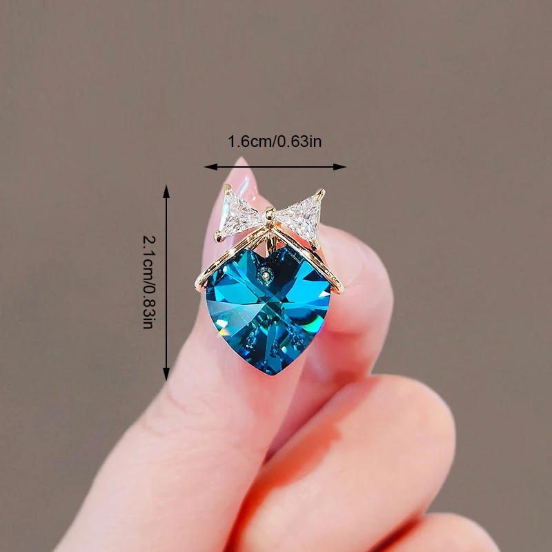 Rhinestone Brooch Pin Flower Animal Bow Brooches for Women Metal Lapel Pins Anti-glare Fixed Sweater Badges Clothing Accessories