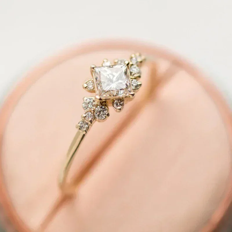 2024 New High End Inlaid Square Diamond Zircon Women's Ring Cross Border European and American Gold Plated Engagement