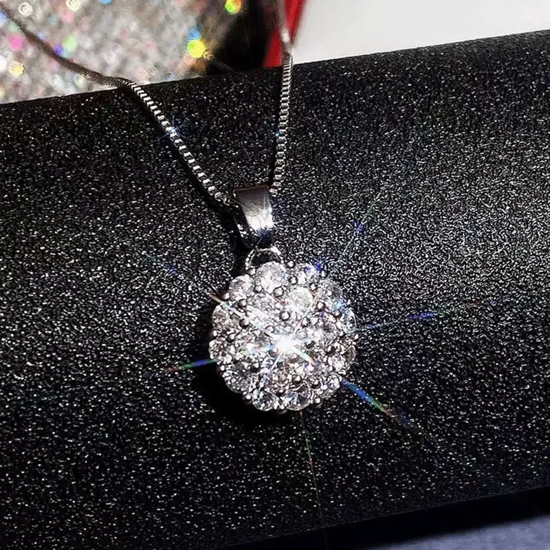 Super Flash Necklace Copper Set Zircon Pendant Geometric Round Full Diamond Light Luxury Sweater Chain Wholesale