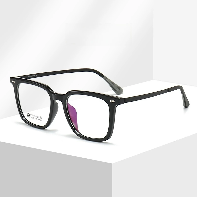 Brihgt Black