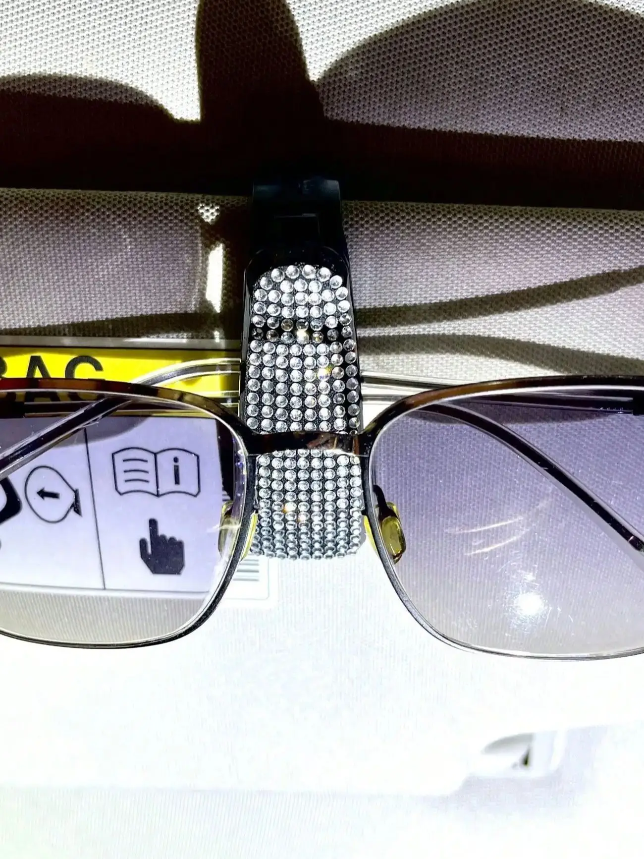 Artificial Diamond Glasses Holders Car Sun Visor Sunglasses Eyeglasses Mount With Ticket Card Clip Car Interior Accessories