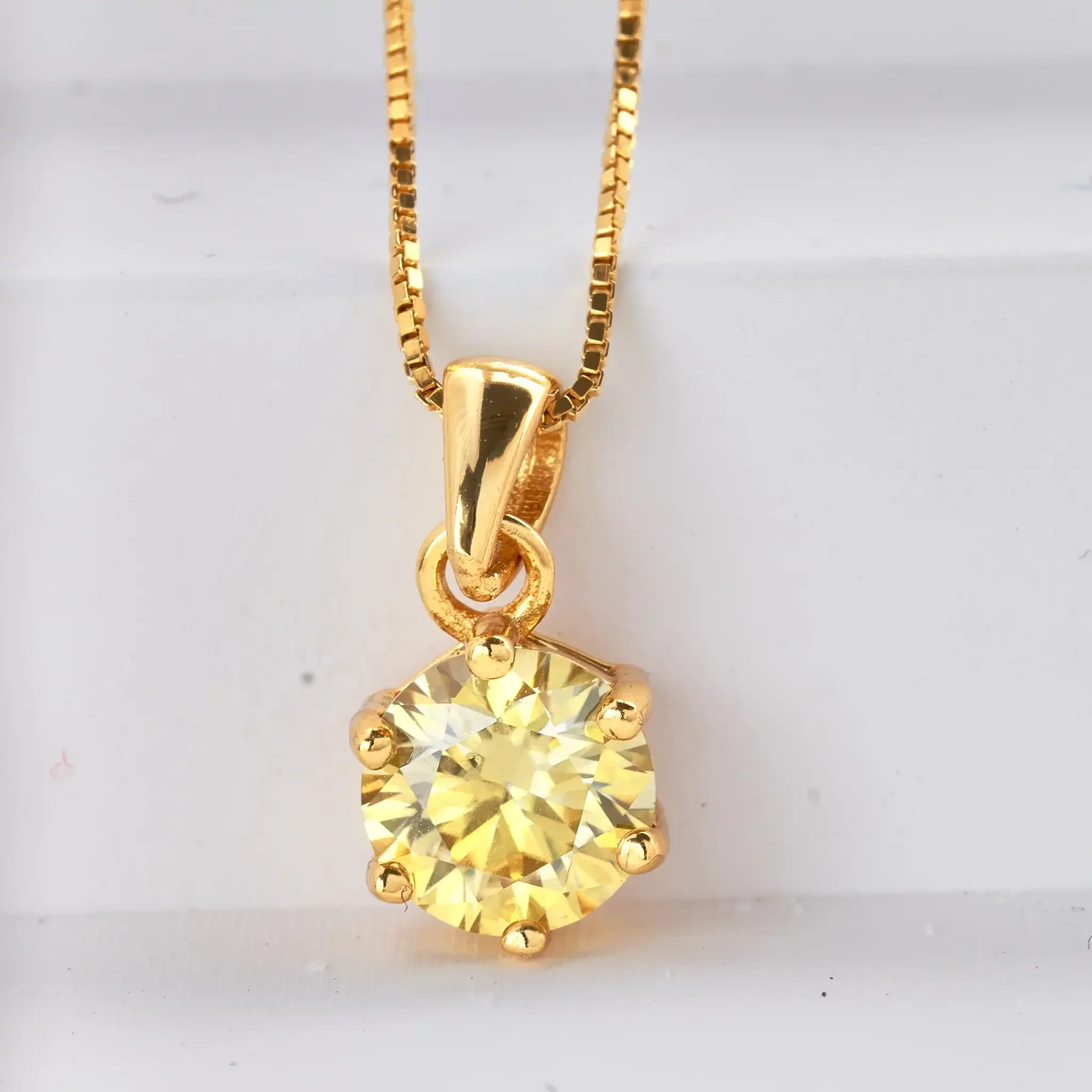 gold lemoneyellow