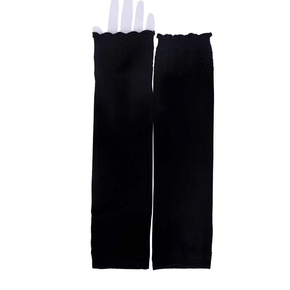03 Black
