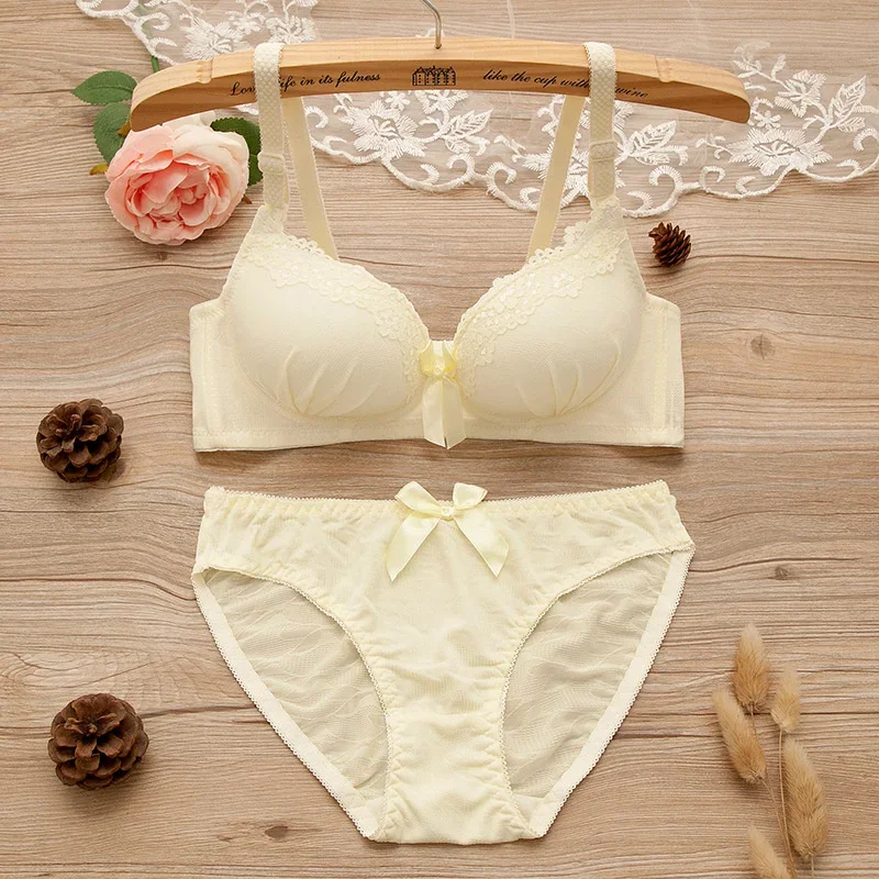Girl Sweet Wireless Bra Lace Bows Underwear Sets Breathable Small Breast Bralette Top Briefs for Women Teen Girl Lingerie Suits