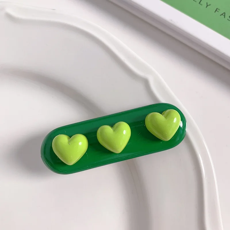 022 Dark green love