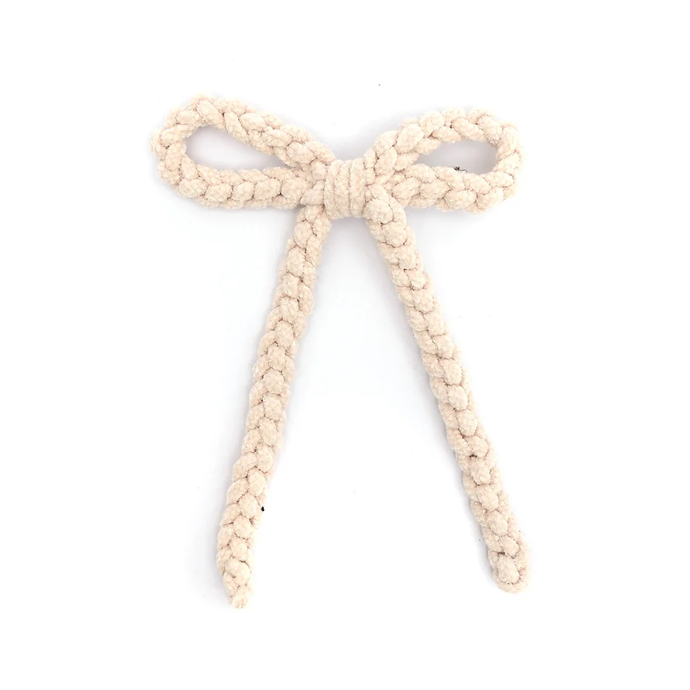 large clip begie